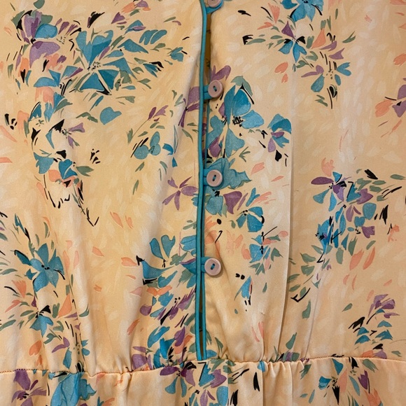 Vintage Summer Dress - Picture 2 of 5